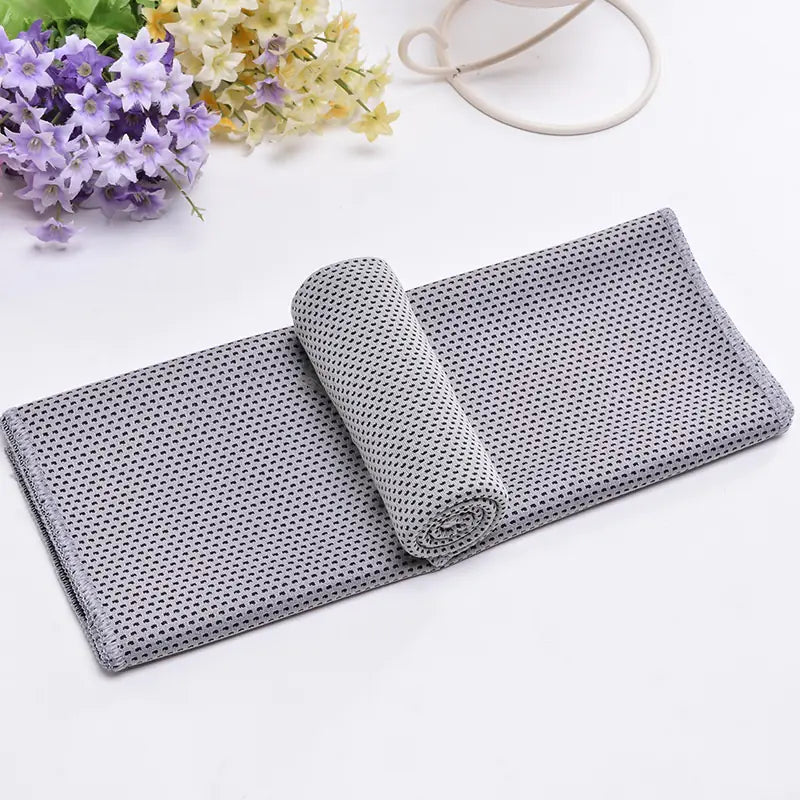 Quick Drying Cooling Towel – Lightweight Hyper-Evaporative Sports Towel