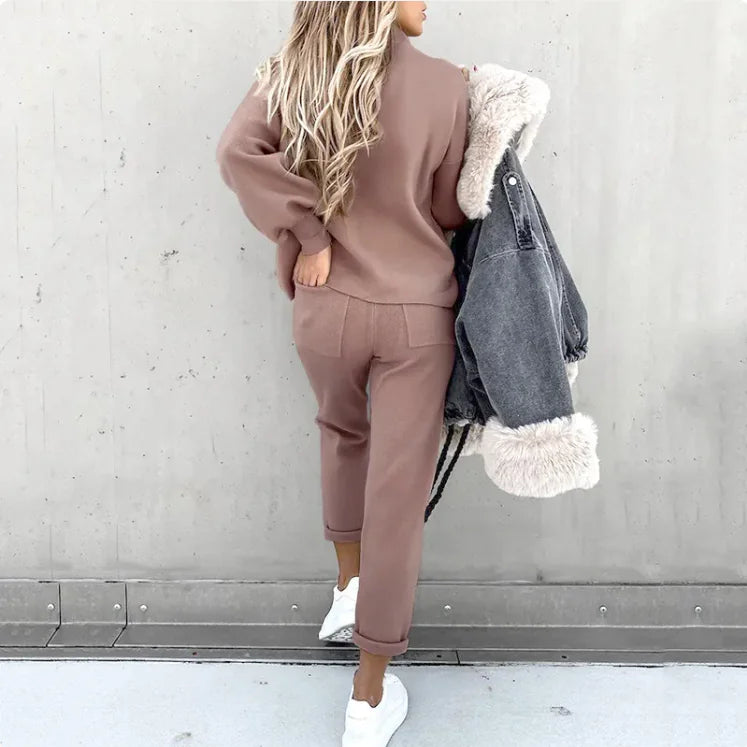 Women’s Casual Two-Piece Hoodie Lounge Set – Lantern Sleeve Sweater & Joggers