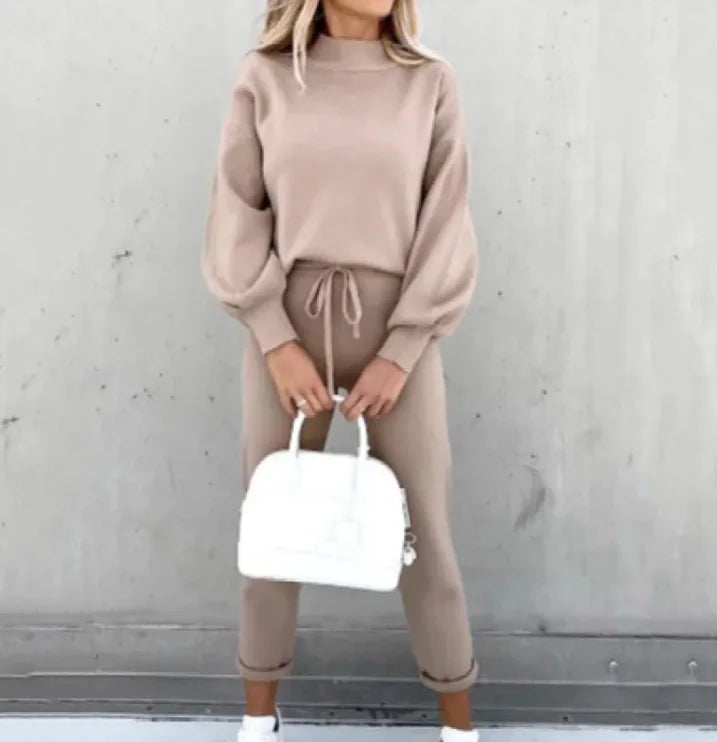 Women’s Casual Two-Piece Hoodie Lounge Set – Lantern Sleeve Sweater & Joggers