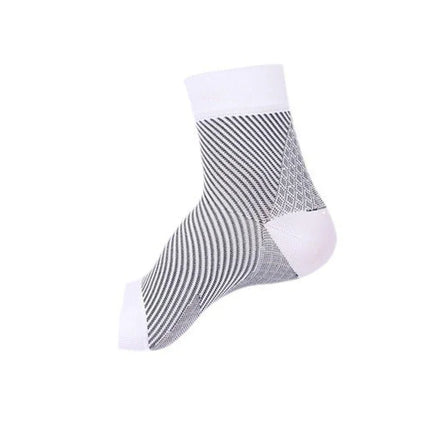 White ankle sock with gray diagonal stripes, breathable mesh design, cushioned toe and heel