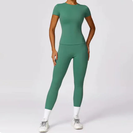 Quick-Dry Short Sleeve Yoga Top for Women – Lightweight, Fitted Activewear