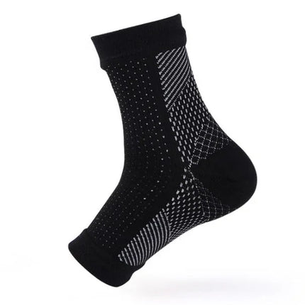 Black athletic sock with white geometric patterns for breathability and comfort