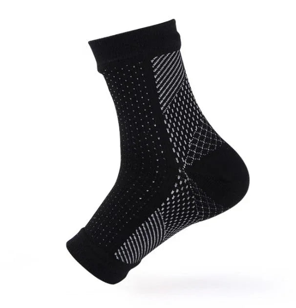 Black athletic sock with white geometric patterns for breathability and comfort