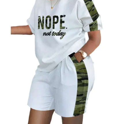 Women’s Printed Two-Piece Commuter Set – Short-Sleeve Top & Matching Shorts