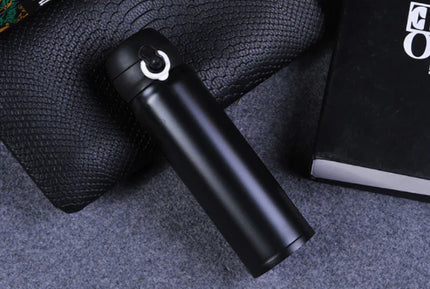 “Insulated Stainless Steel Water Bottle – Leakproof One-Handed Use Travel Cup”