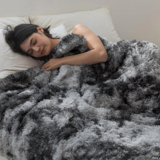Luxury Faux Fur Sherpa Blanket – Soft, Fluffy & Cozy Throw